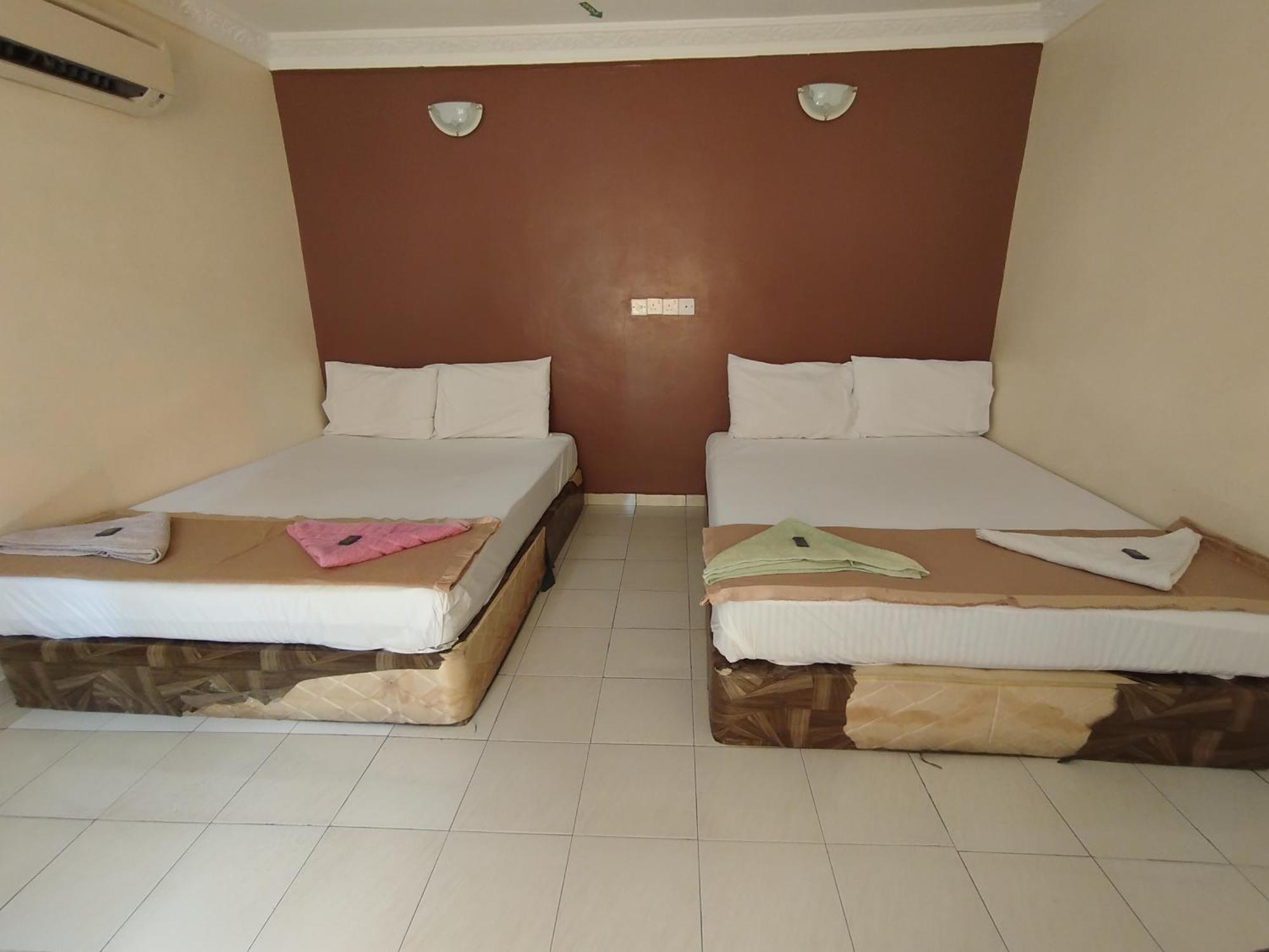 Sentosa Villa Hotel Klang Bagian luar foto