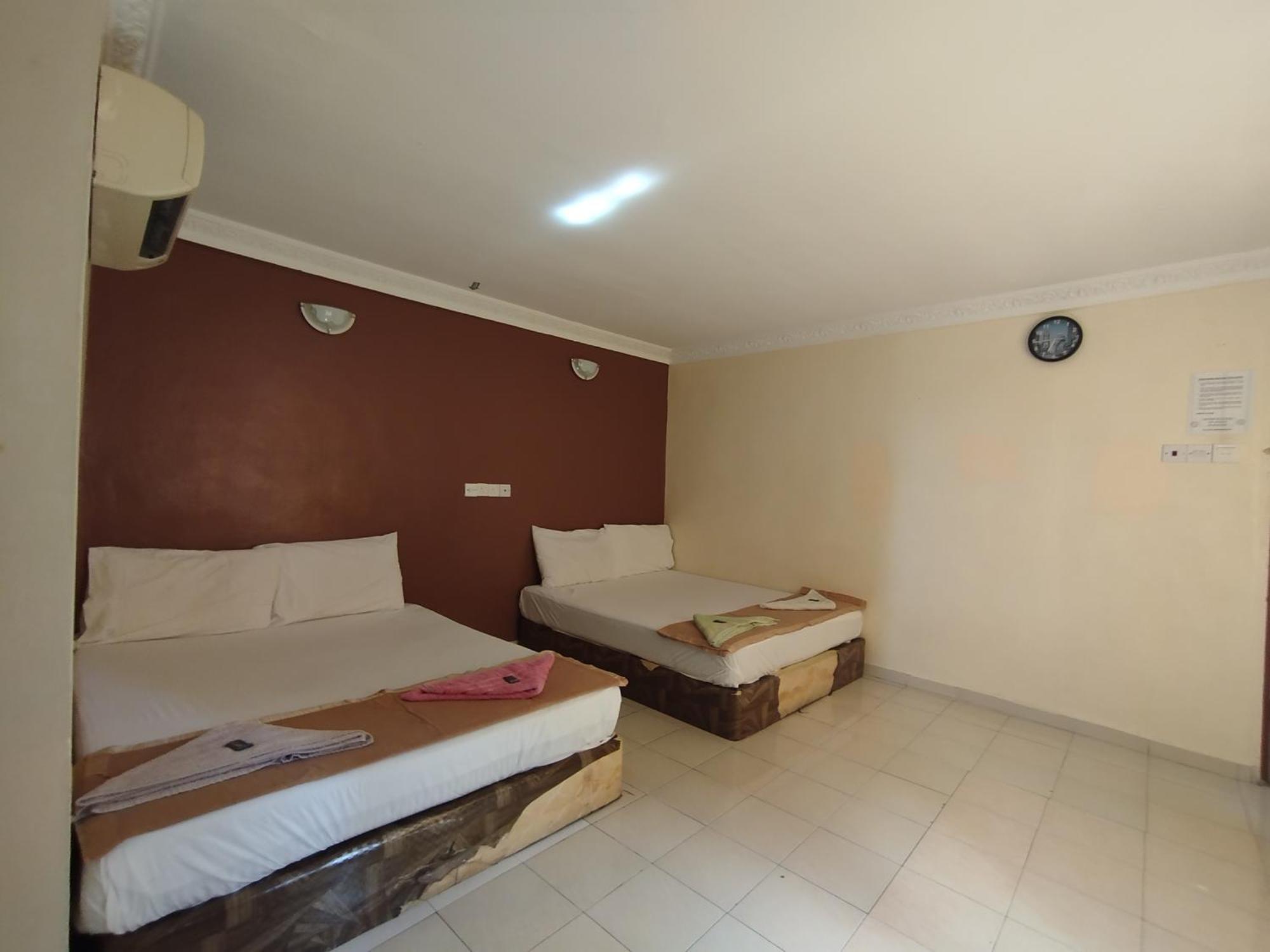 Sentosa Villa Hotel Klang Bagian luar foto