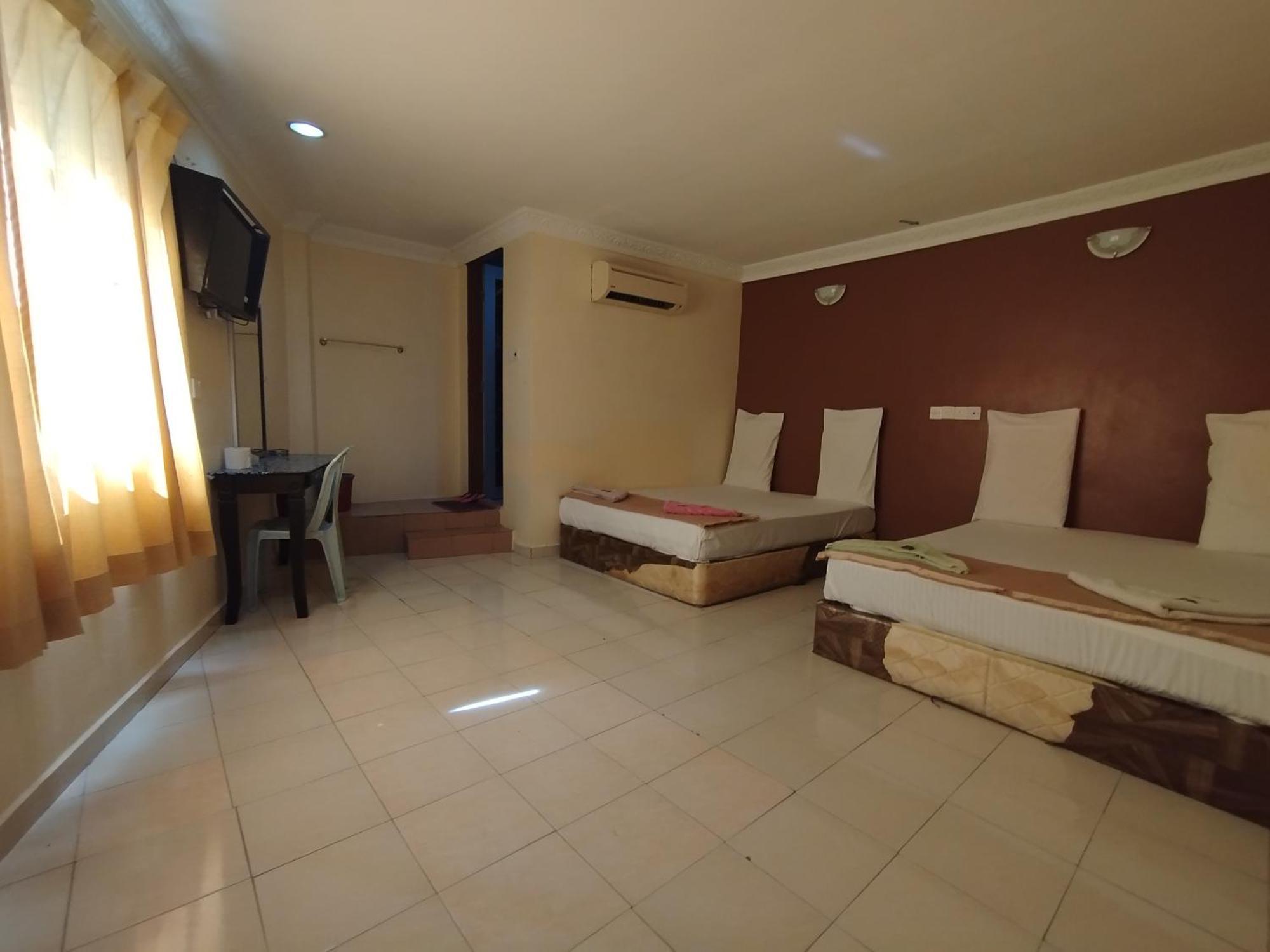 Sentosa Villa Hotel Klang Bagian luar foto