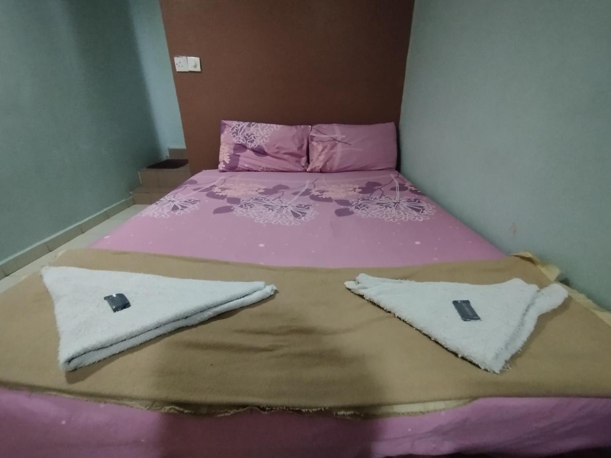 Sentosa Villa Hotel Klang Bagian luar foto